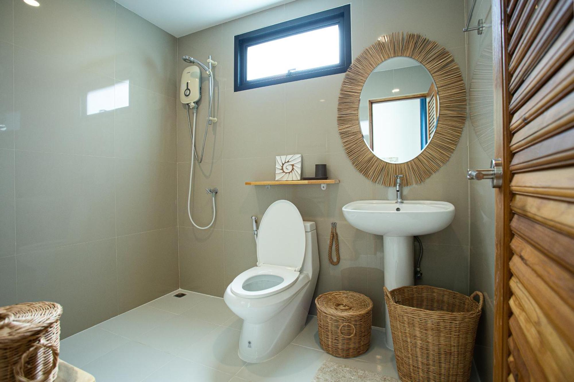 Paradise Samui Chaweng, 5 Bedrooms With Private Pool Villa Ko Samui