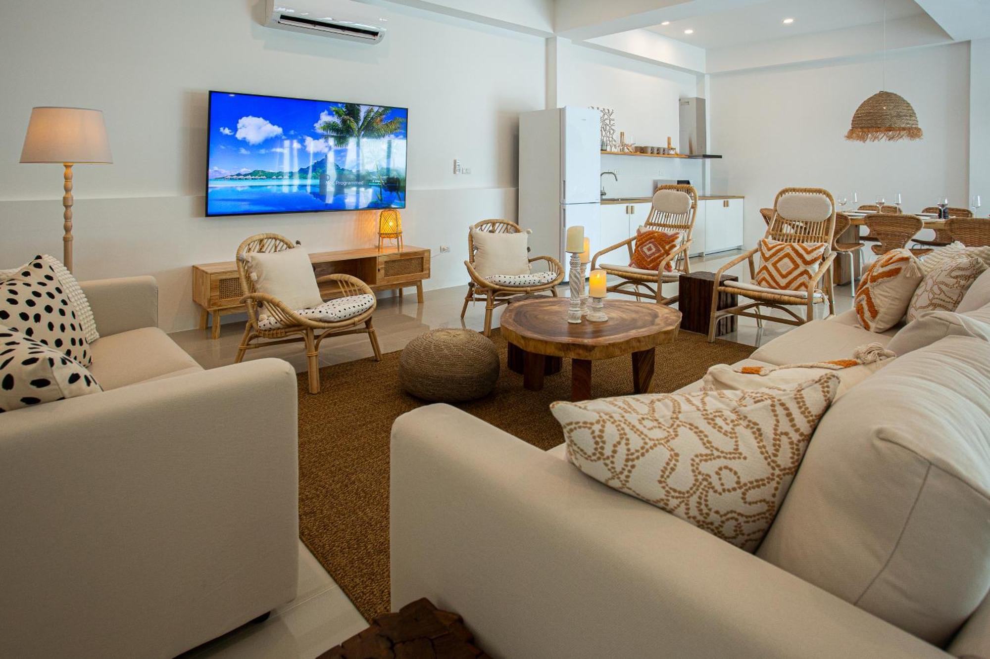 Villa Paradise Samui Chaweng, 5 Bedrooms With Private Pool *